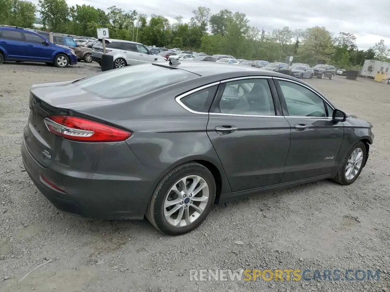 3 Photograph of a damaged car 3FA6P0MU9KR157604 FORD FUSION 2019