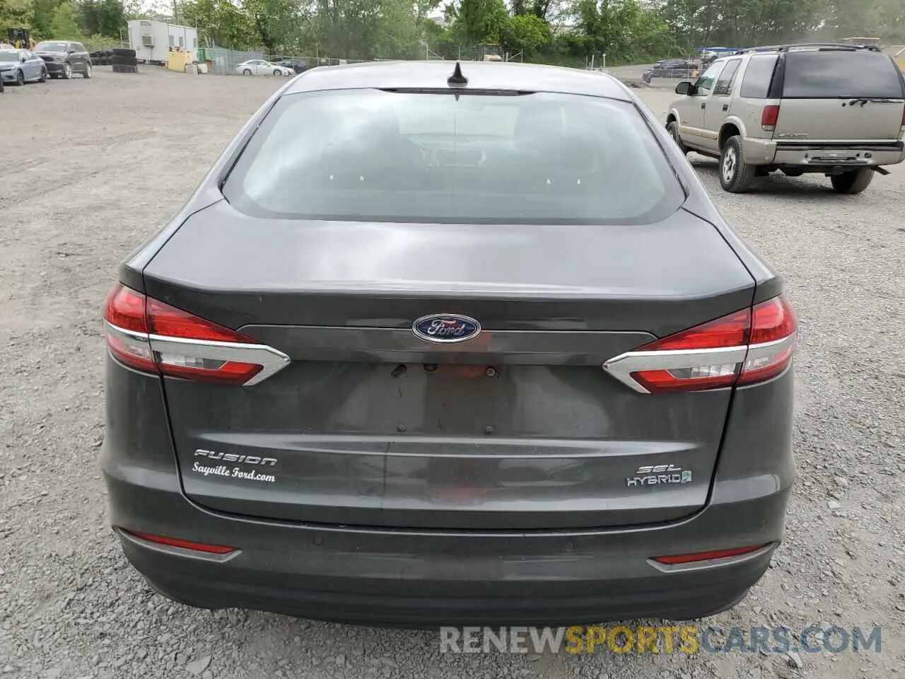 6 Photograph of a damaged car 3FA6P0MU9KR157604 FORD FUSION 2019