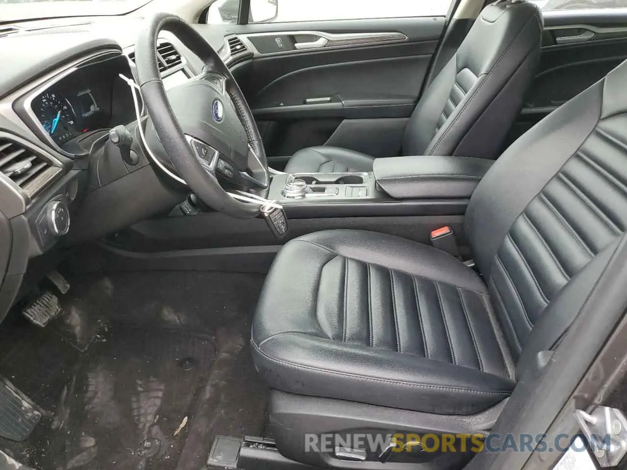 7 Photograph of a damaged car 3FA6P0MU9KR157604 FORD FUSION 2019