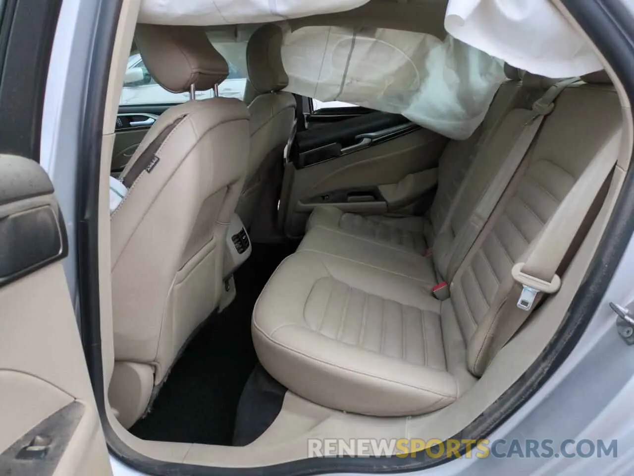 11 Photograph of a damaged car 3FA6P0MUXKR257260 FORD FUSION 2019