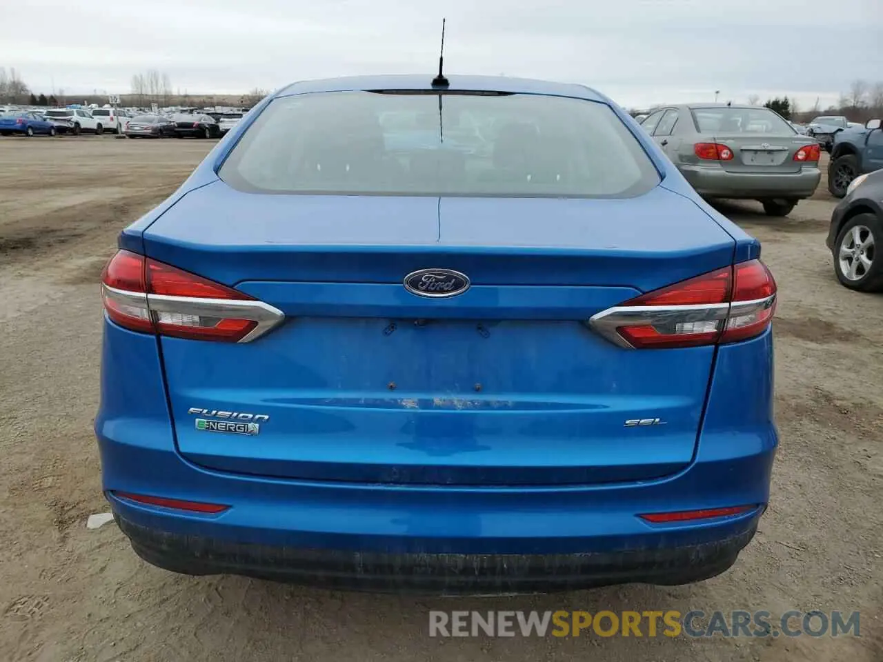 6 Photograph of a damaged car 3FA6P0PU3KR116204 FORD FUSION 2019