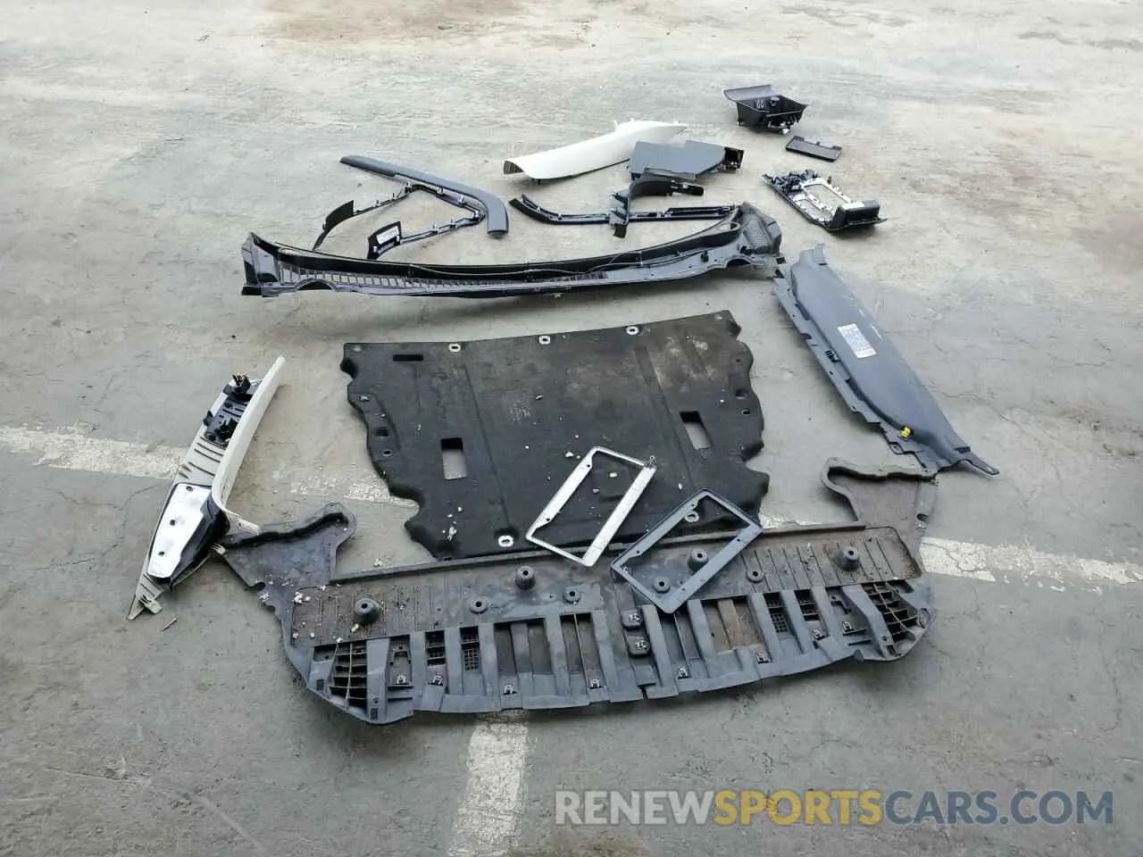12 Photograph of a damaged car 3FA6P0RU0KR116433 FORD FUSION 2019