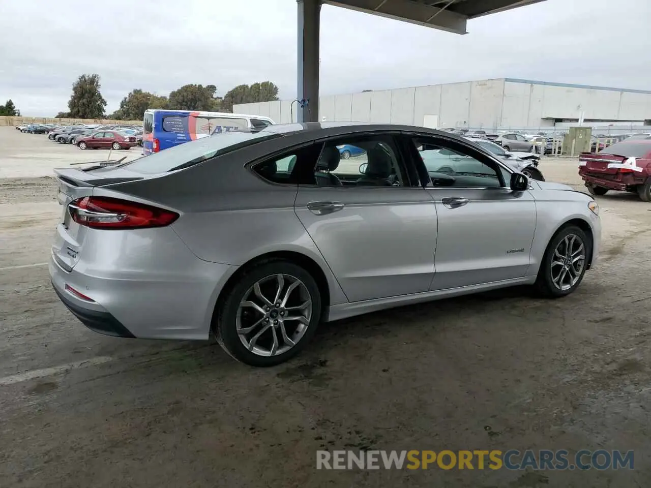 3 Photograph of a damaged car 3FA6P0RU0KR116433 FORD FUSION 2019