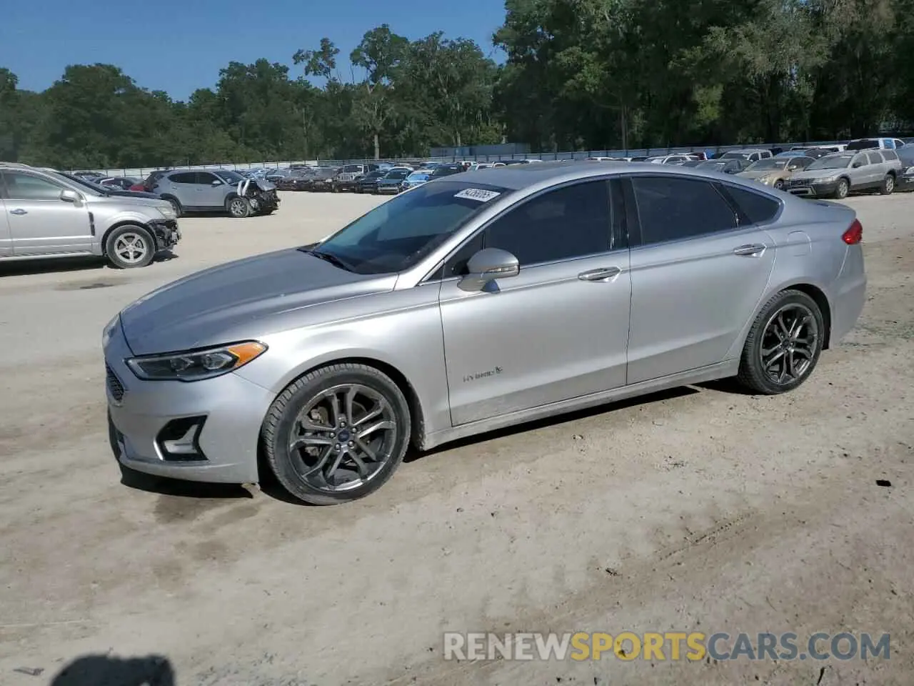 1 Фотография поврежденного автомобиля 3FA6P0RU1KR209297 FORD FUSION 2019
