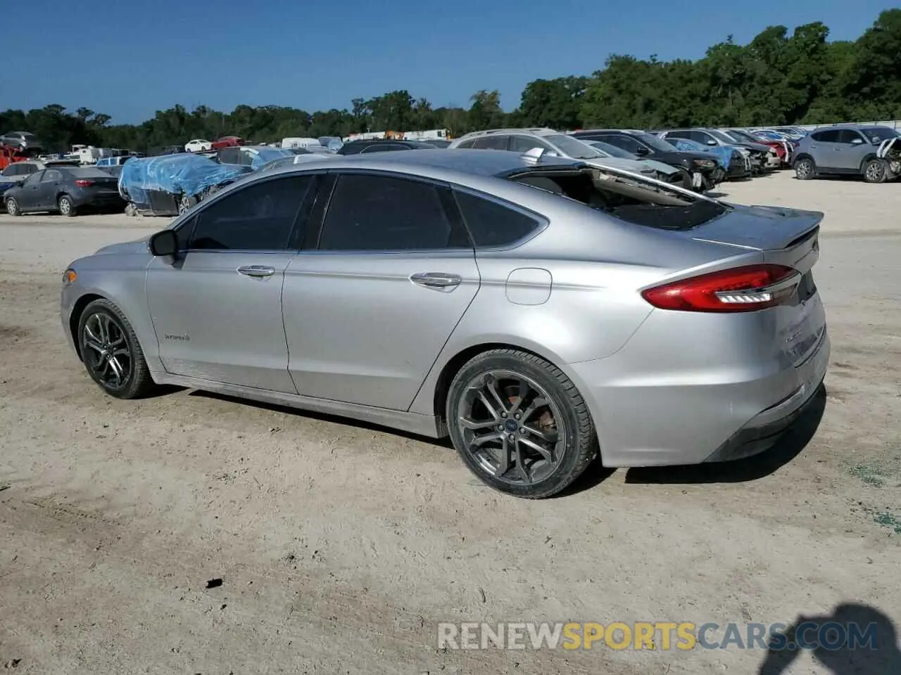 2 Фотография поврежденного автомобиля 3FA6P0RU1KR209297 FORD FUSION 2019