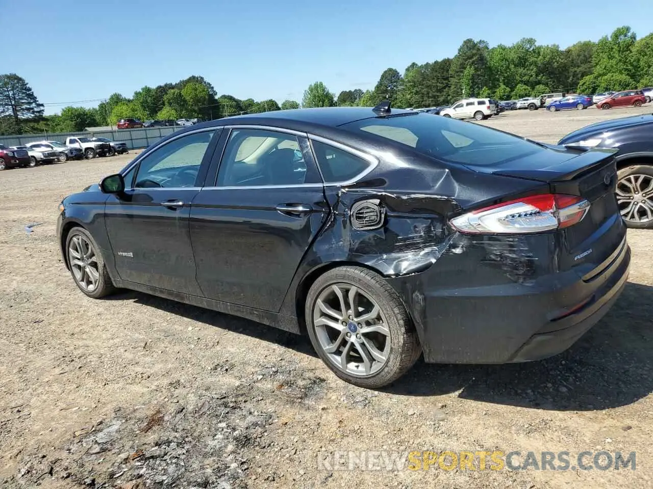 2 Photograph of a damaged car 3FA6P0RU1KR243210 FORD FUSION 2019