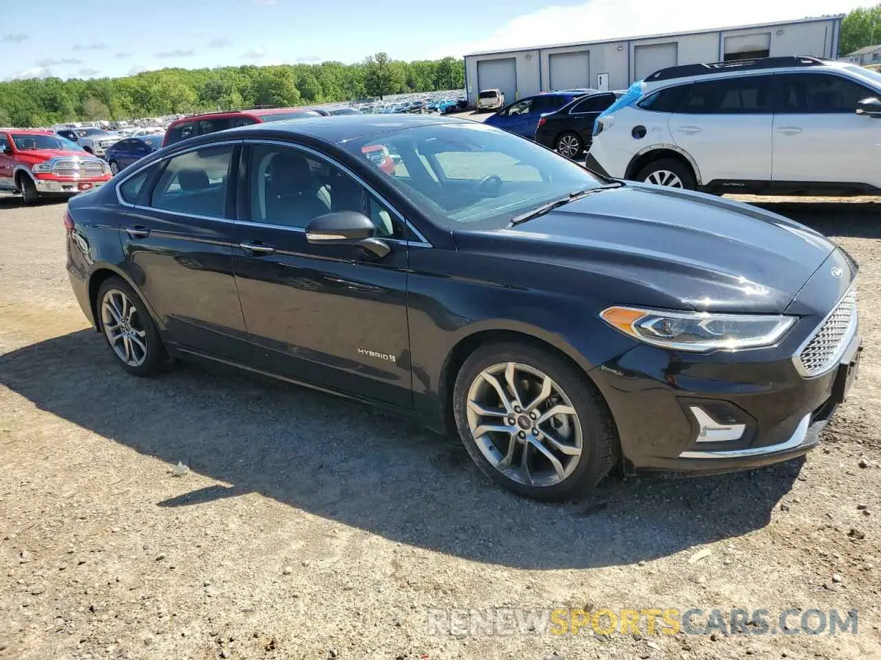 4 Photograph of a damaged car 3FA6P0RU1KR243210 FORD FUSION 2019