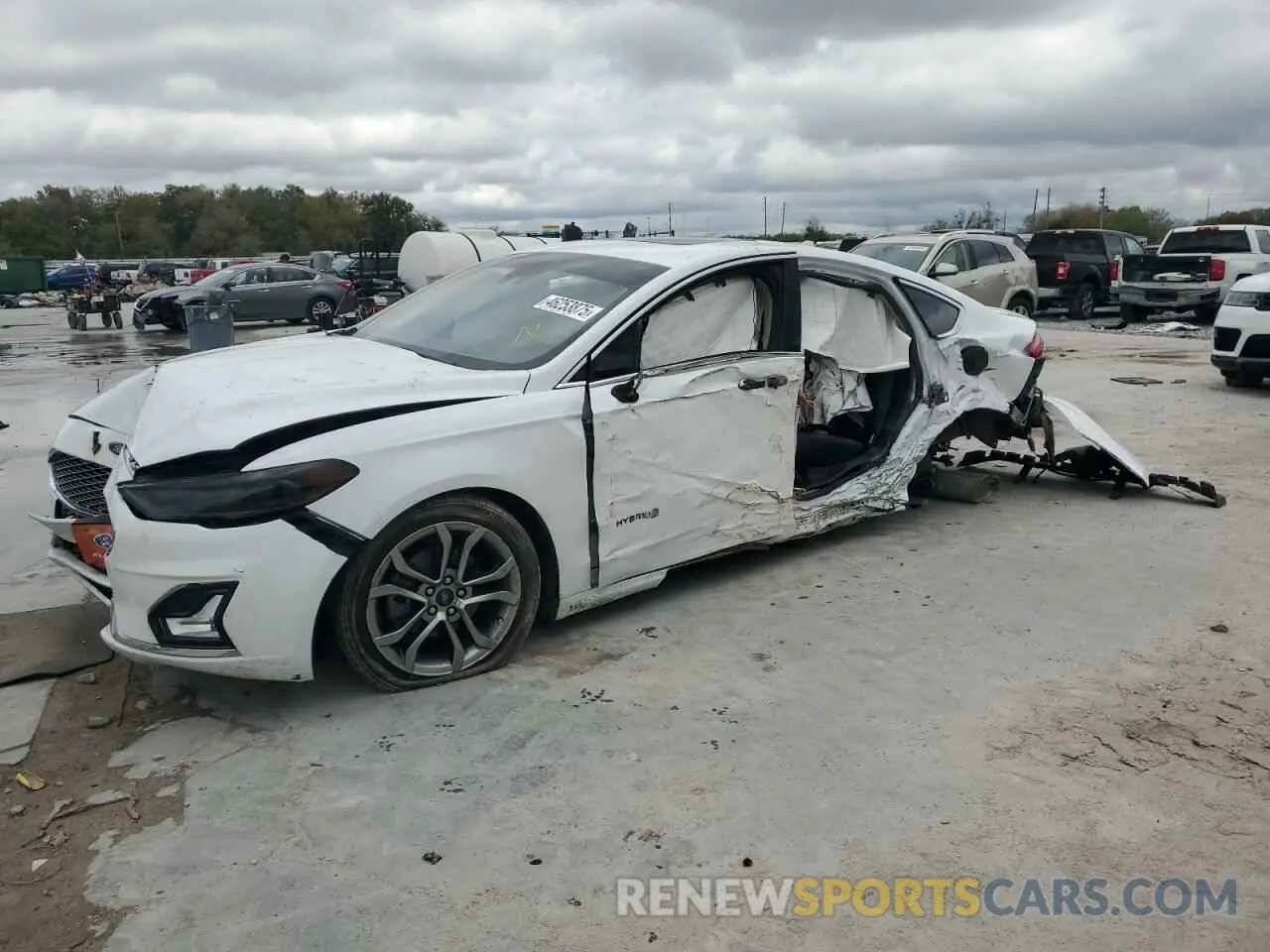 1 Фотография поврежденного автомобиля 3FA6P0RU4KR155929 FORD FUSION 2019