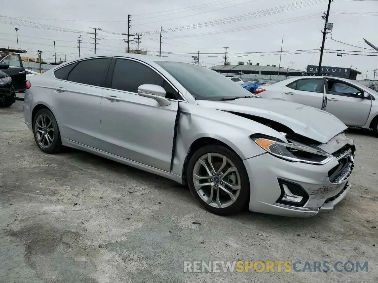4 Photograph of a damaged car 3FA6P0RU5KR200294 FORD FUSION 2019