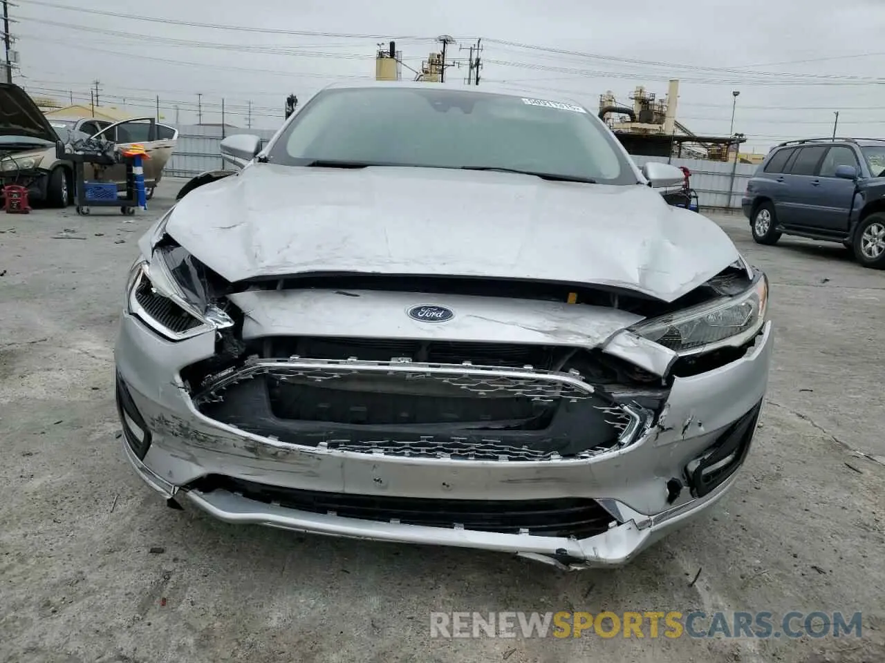 5 Photograph of a damaged car 3FA6P0RU5KR200294 FORD FUSION 2019