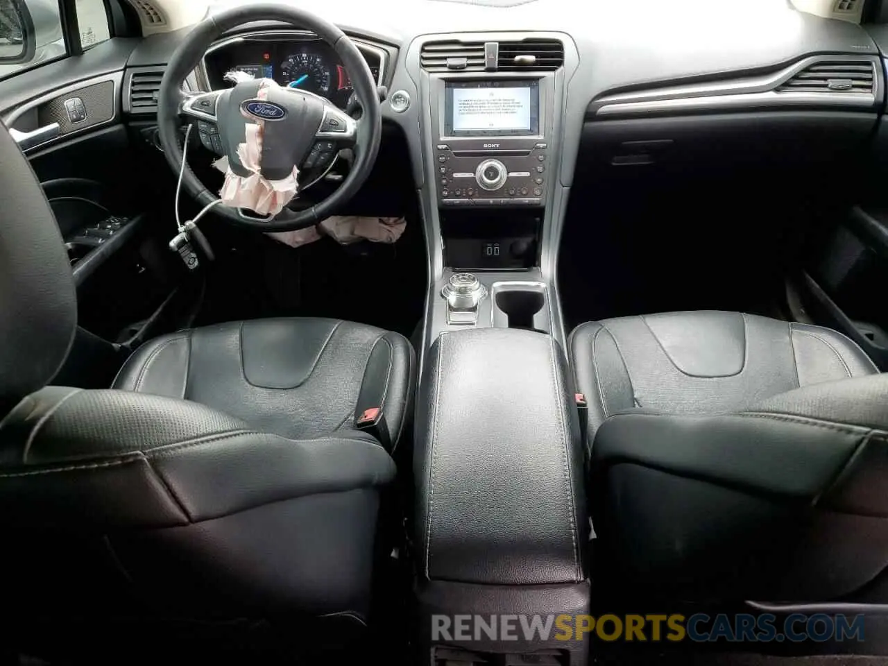 8 Photograph of a damaged car 3FA6P0RU5KR200294 FORD FUSION 2019