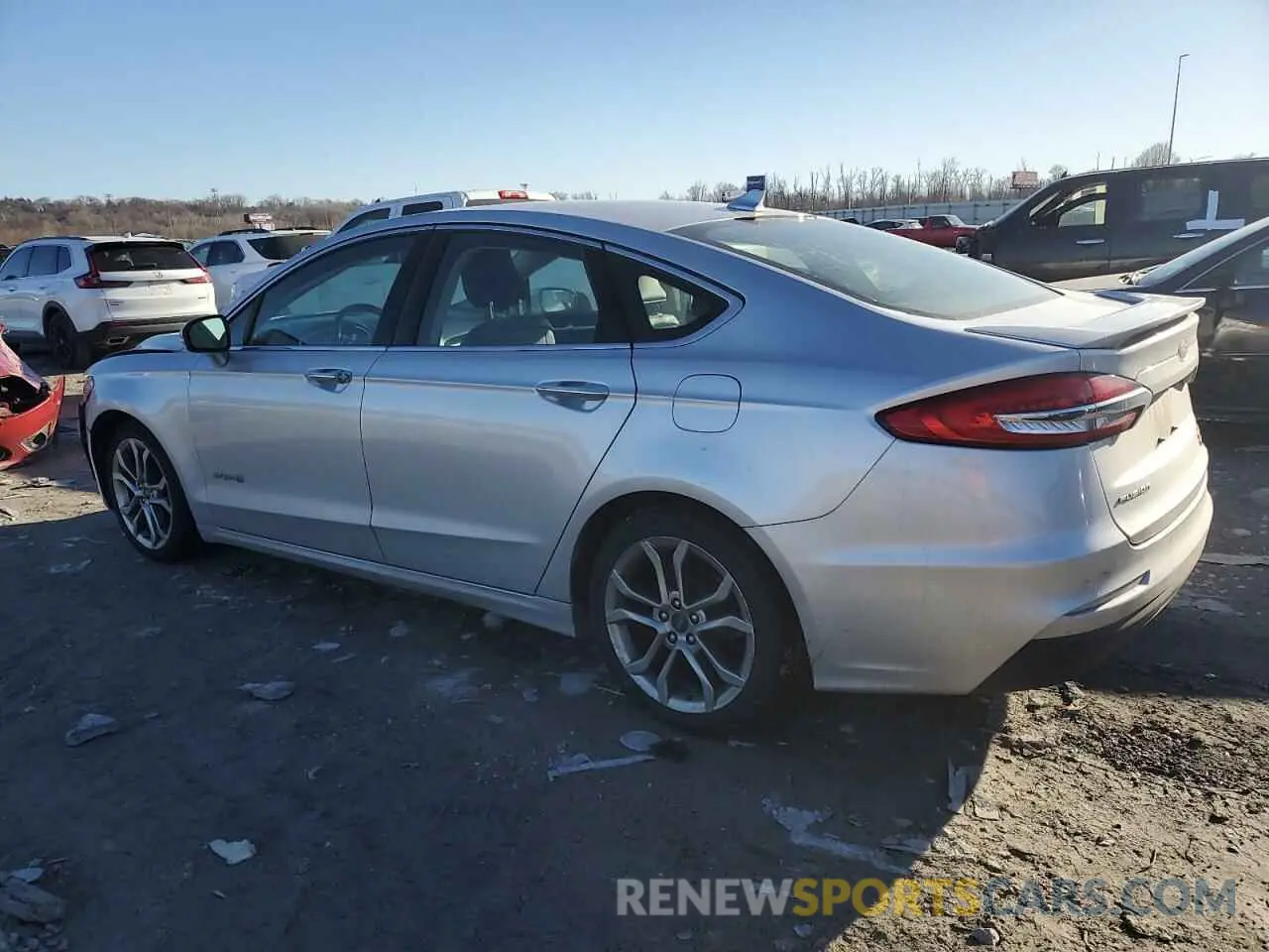 2 Photograph of a damaged car 3FA6P0RU5KR240214 FORD FUSION 2019