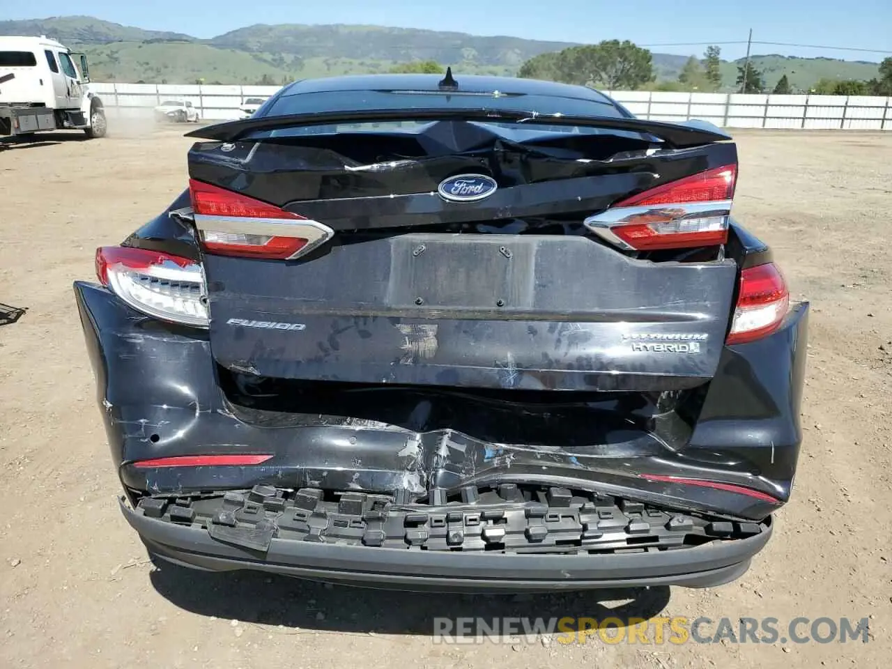 6 Фотография поврежденного автомобиля 3FA6P0RU7KR183739 FORD FUSION 2019