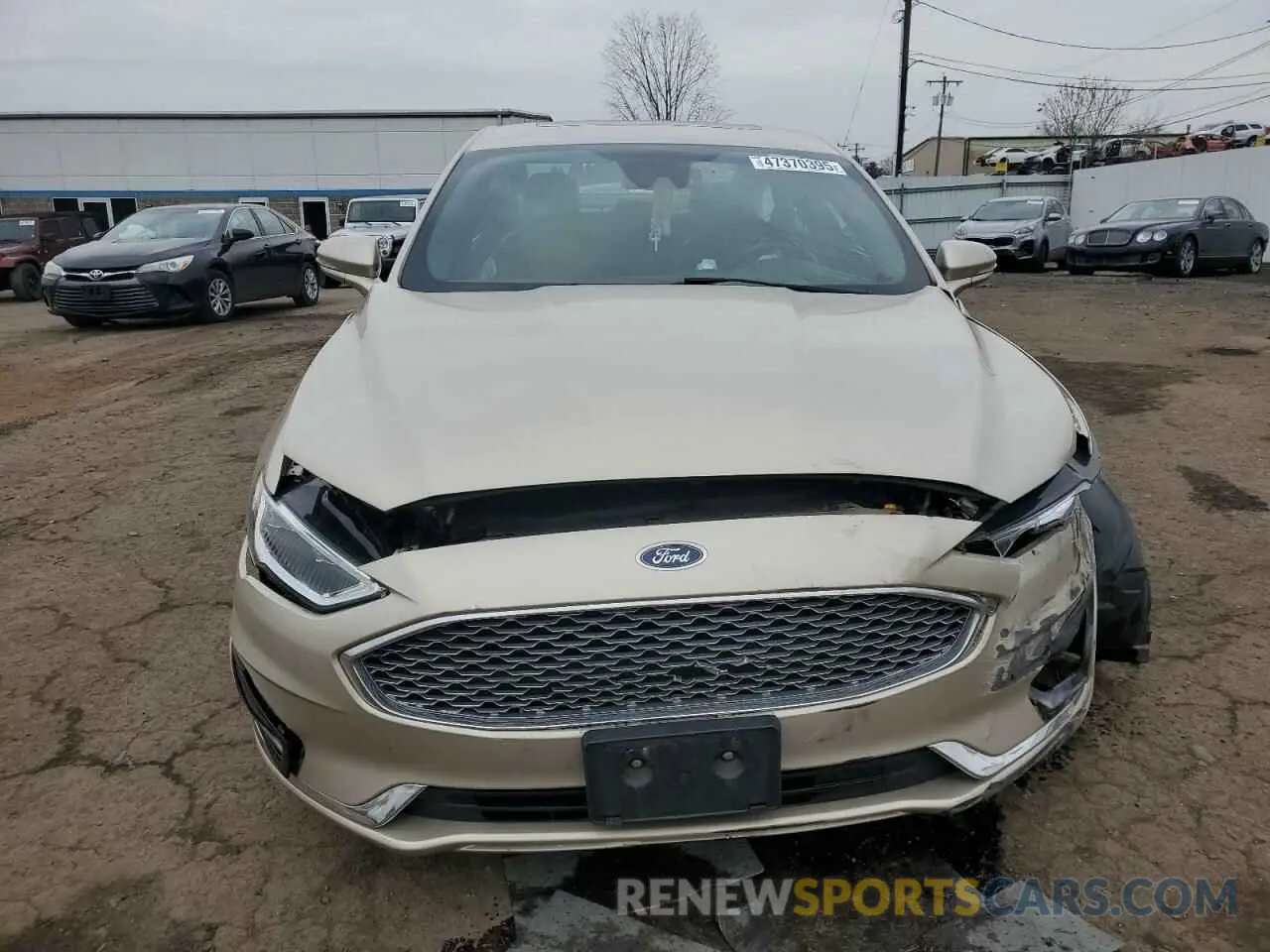 5 Photograph of a damaged car 3FA6P0RU9KR158115 FORD FUSION 2019