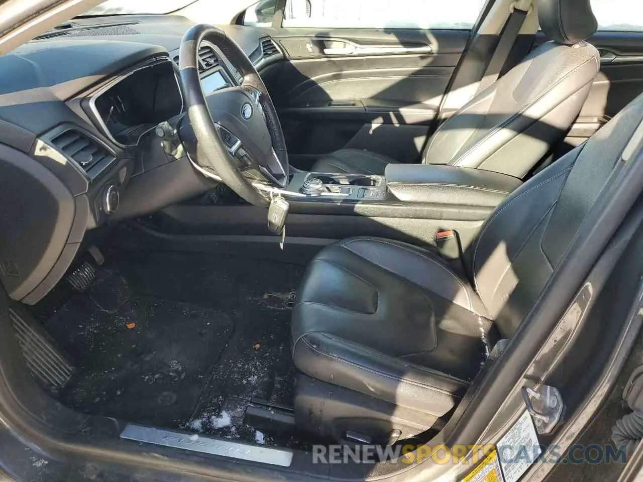 7 Фотография поврежденного автомобиля 3FA6P0RU9KR243889 FORD FUSION 2019