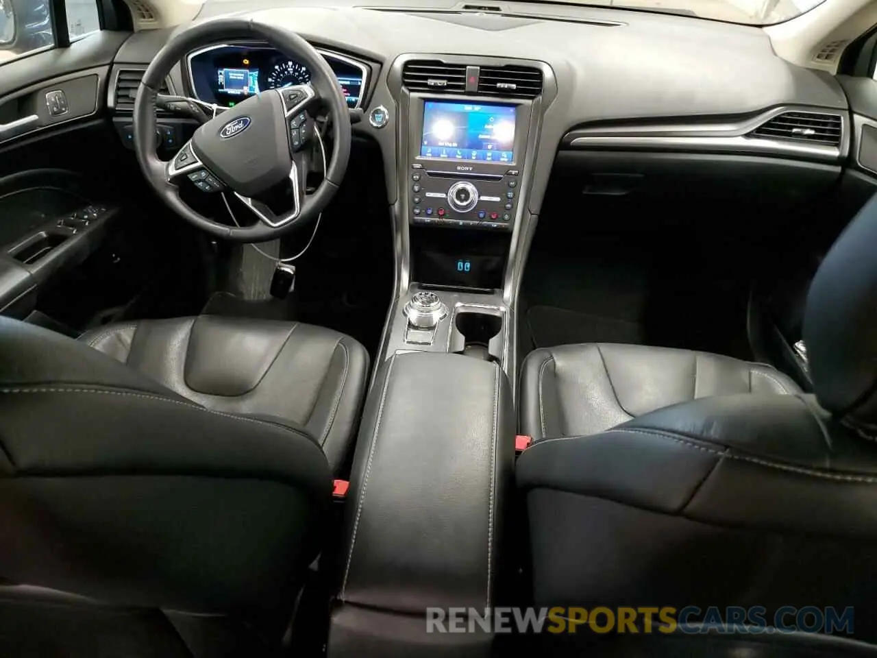 8 Photograph of a damaged car 3FA6P0SU1KR191541 FORD FUSION 2019