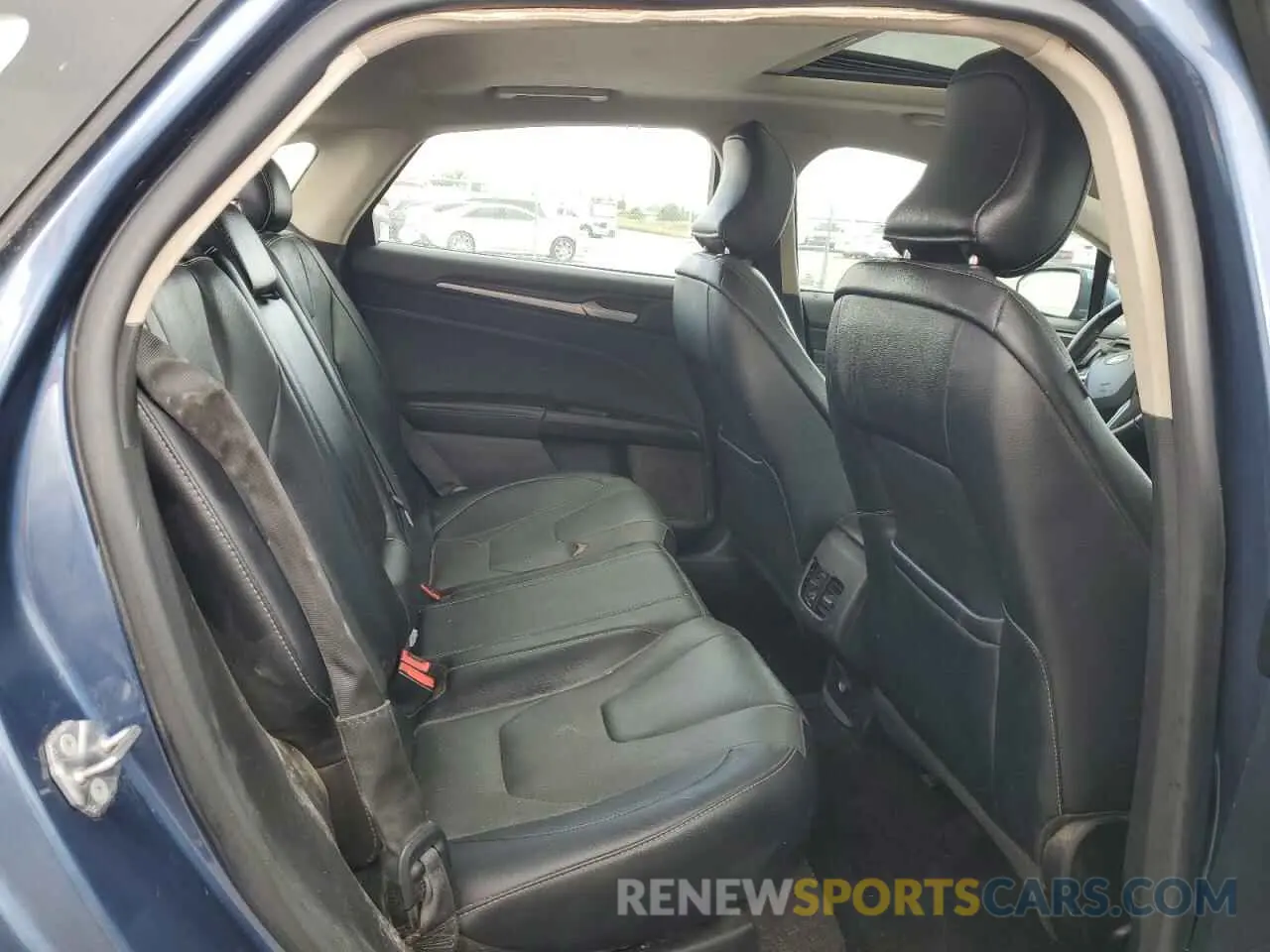 10 Фотография поврежденного автомобиля 3FA6P0SU2KR216561 FORD FUSION 2019