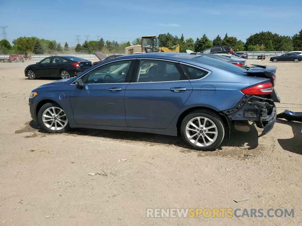 2 Фотография поврежденного автомобиля 3FA6P0SU2KR236244 FORD FUSION 2019
