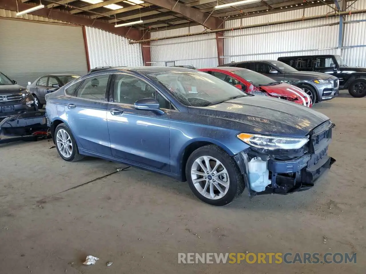 4 Photograph of a damaged car 3FA6P0SU2KR258602 FORD FUSION 2019