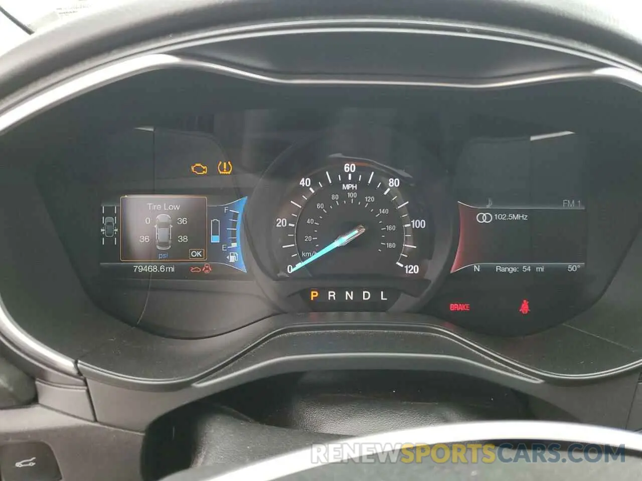 9 Photograph of a damaged car 3FA6P0SU3KR101581 FORD FUSION 2019