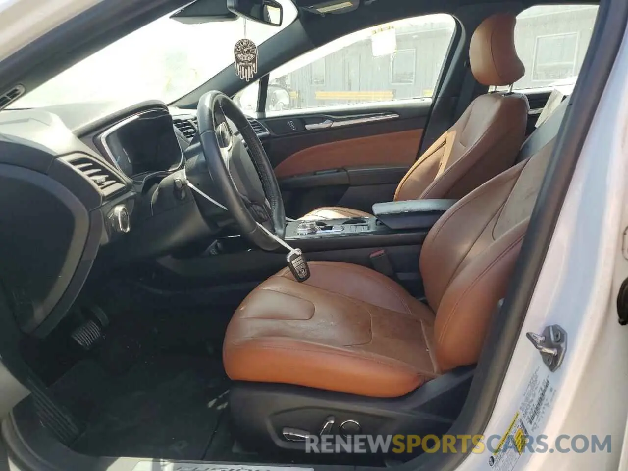 7 Фотография поврежденного автомобиля 3FA6P0SU5KR238621 FORD FUSION 2019