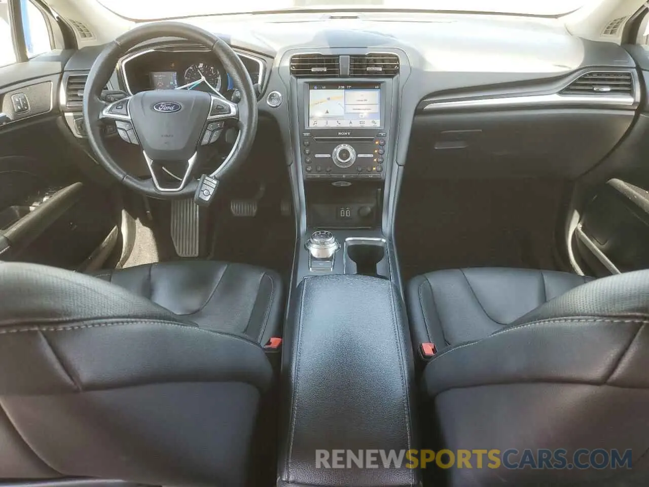 8 Photograph of a damaged car 3FA6P0SU6KR183595 FORD FUSION 2019