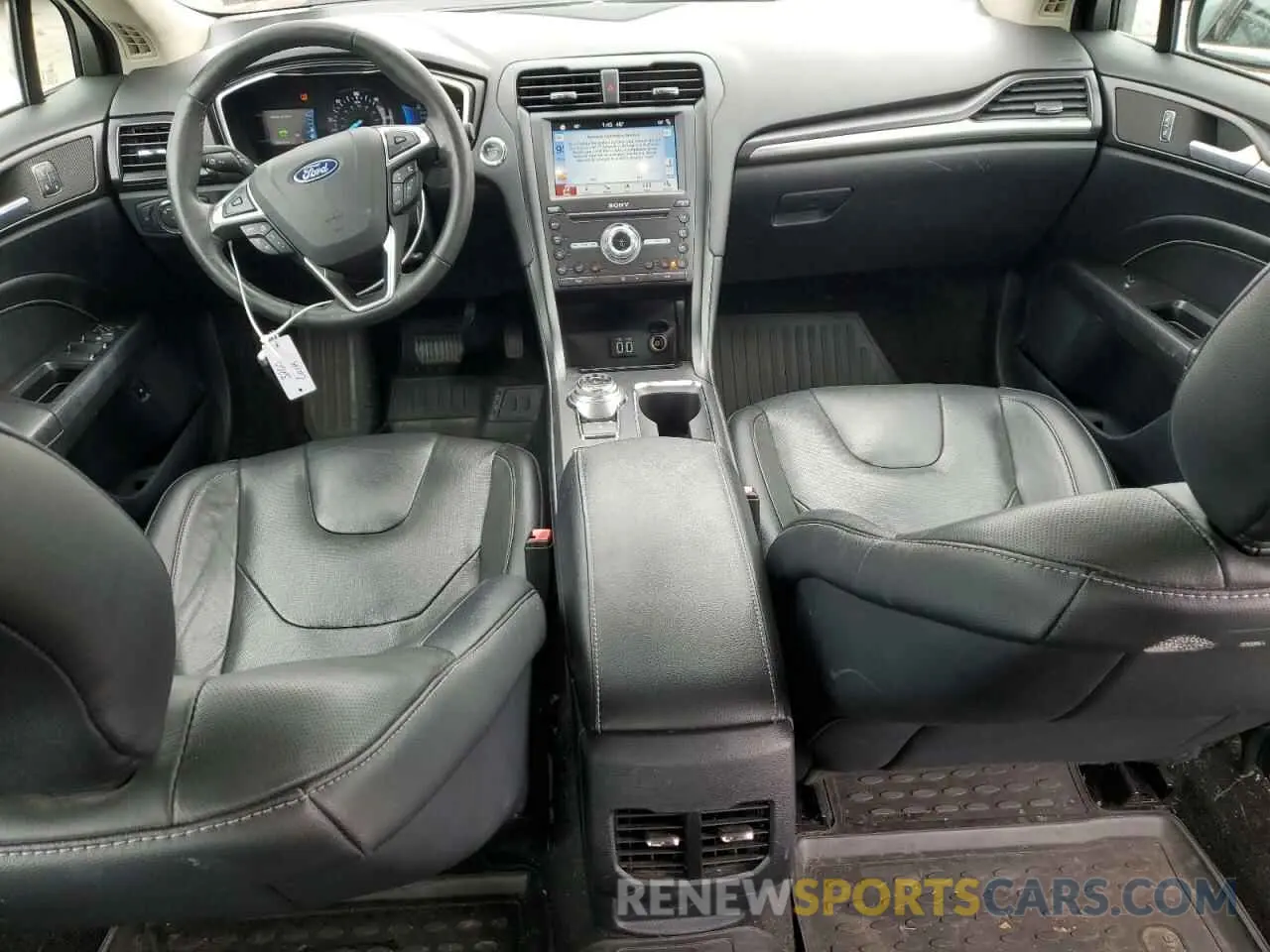 8 Photograph of a damaged car 3FA6P0SU6KR213095 FORD FUSION 2019