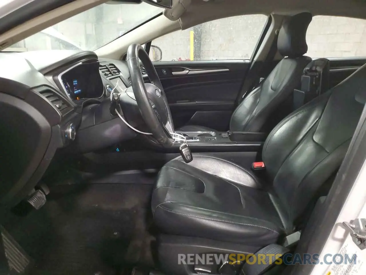 7 Photograph of a damaged car 3FA6P0SU6KR279839 FORD FUSION 2019