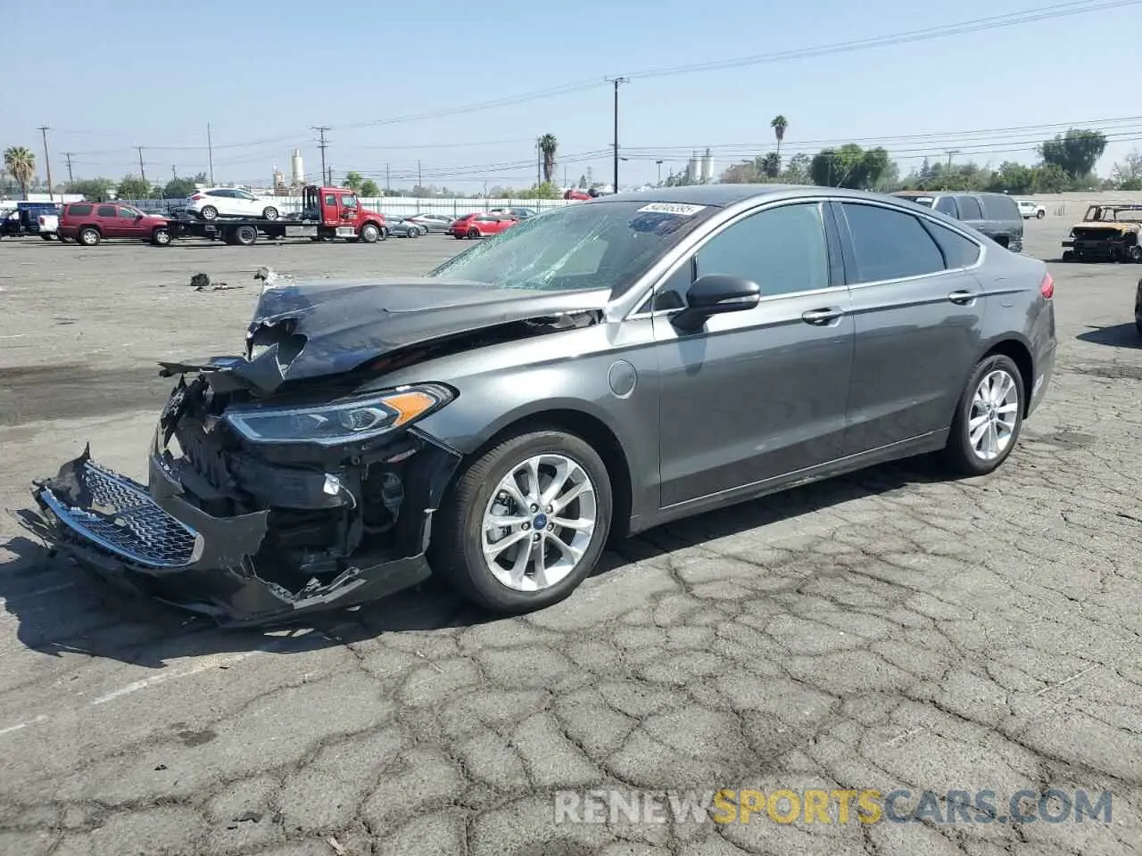 1 Фотография поврежденного автомобиля 3FA6P0SU6KR284460 FORD FUSION 2019