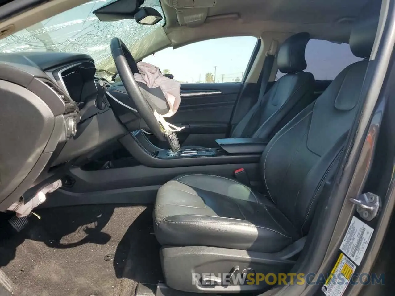 7 Фотография поврежденного автомобиля 3FA6P0SU6KR284460 FORD FUSION 2019