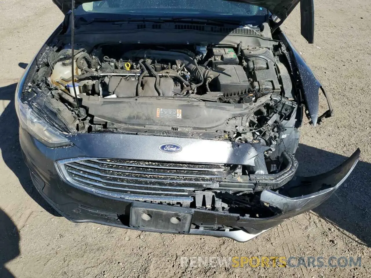 13 Photograph of a damaged car 3FA6P0T90KR172876 FORD FUSION 2019