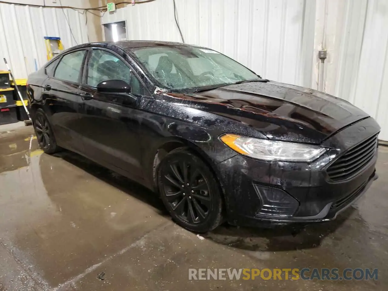 4 Photograph of a damaged car 3FA6P0T90KR261119 FORD FUSION 2019