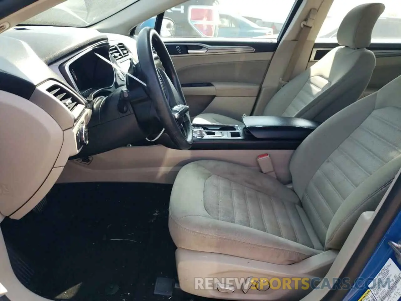 7 Photograph of a damaged car 3FA6P0T91KR142835 FORD FUSION 2019
