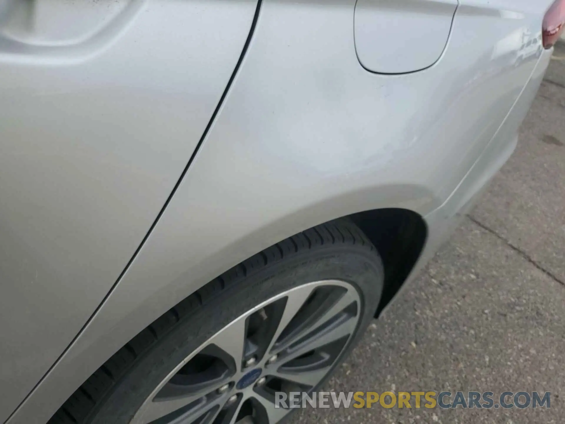 17 Фотография поврежденного автомобиля 3FA6P0T92KR103669 FORD FUSION 2019
