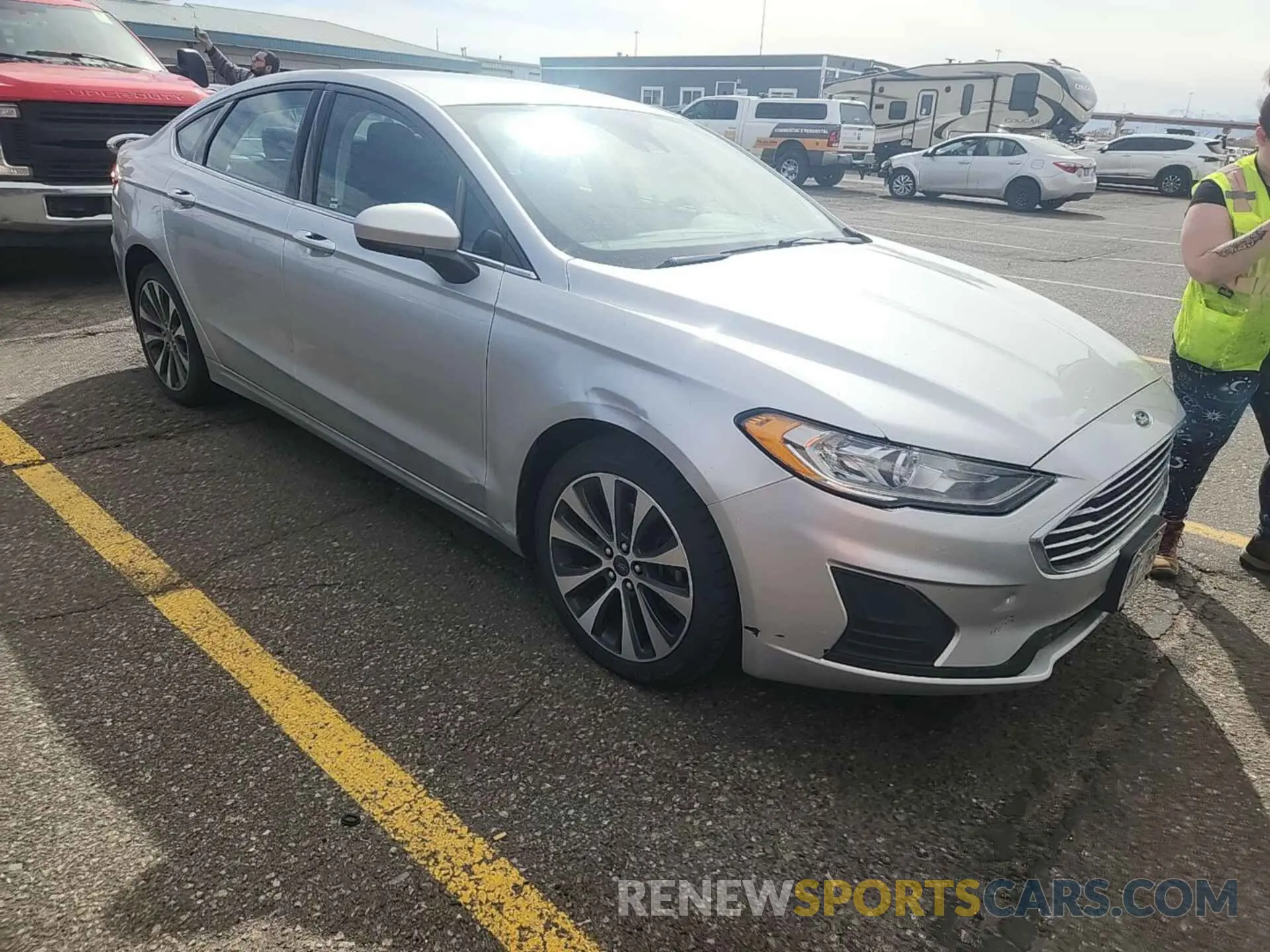 26 Фотография поврежденного автомобиля 3FA6P0T92KR103669 FORD FUSION 2019