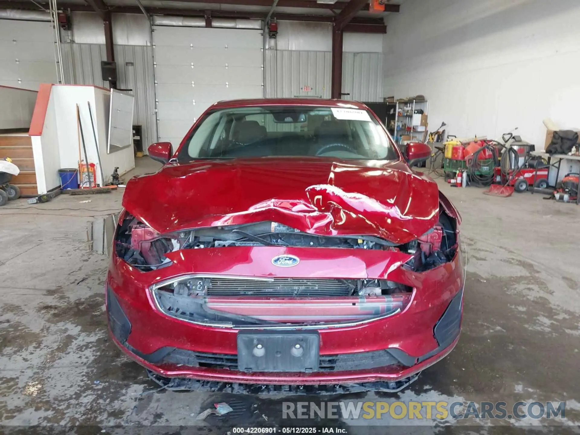 13 Фотография поврежденного автомобиля 3FA6P0T92KR216957 FORD FUSION 2019
