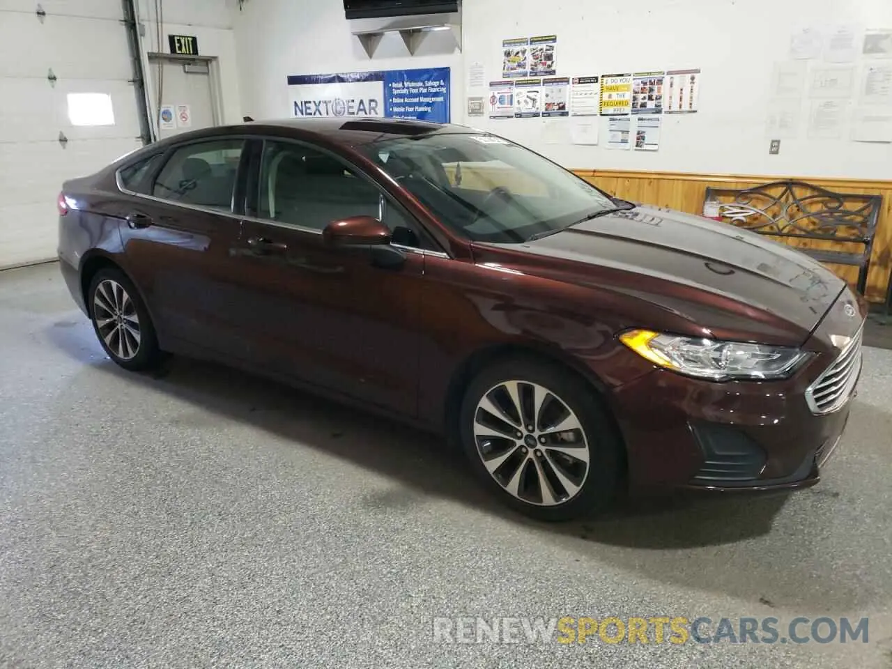 4 Фотография поврежденного автомобиля 3FA6P0T94KR179796 FORD FUSION 2019