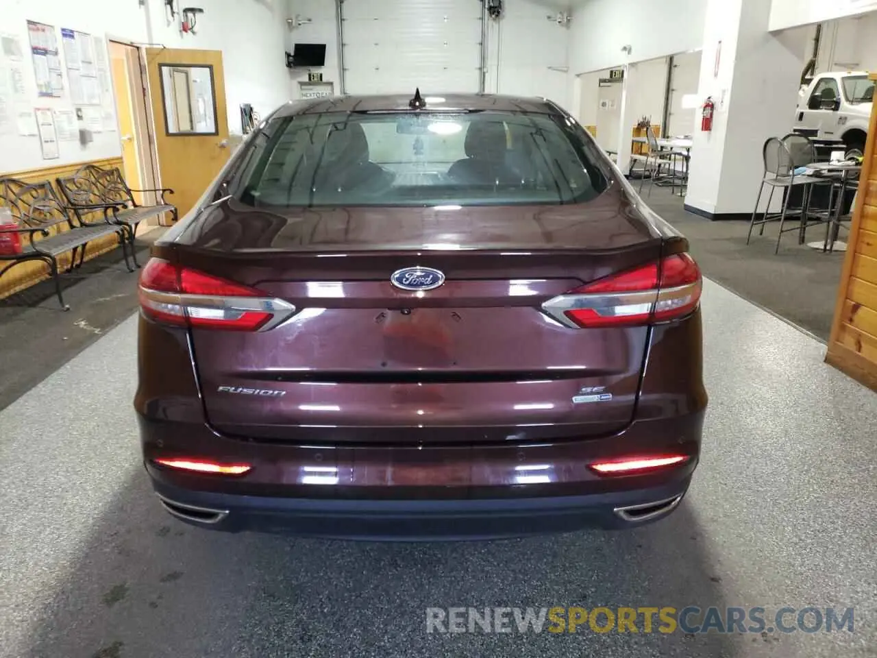 6 Фотография поврежденного автомобиля 3FA6P0T94KR179796 FORD FUSION 2019