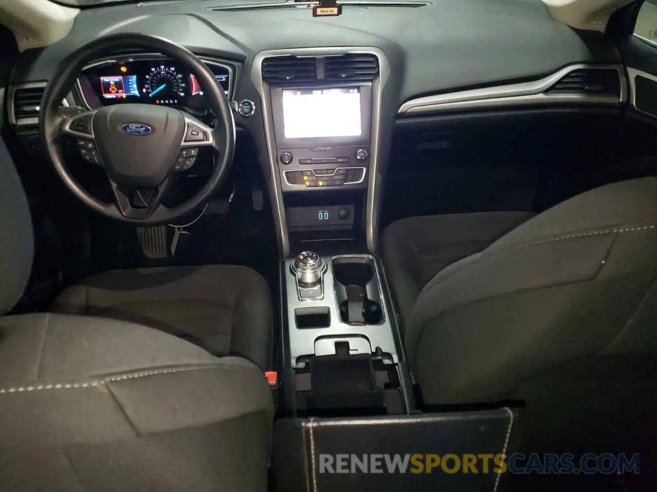 8 Фотография поврежденного автомобиля 3FA6P0T94KR179796 FORD FUSION 2019