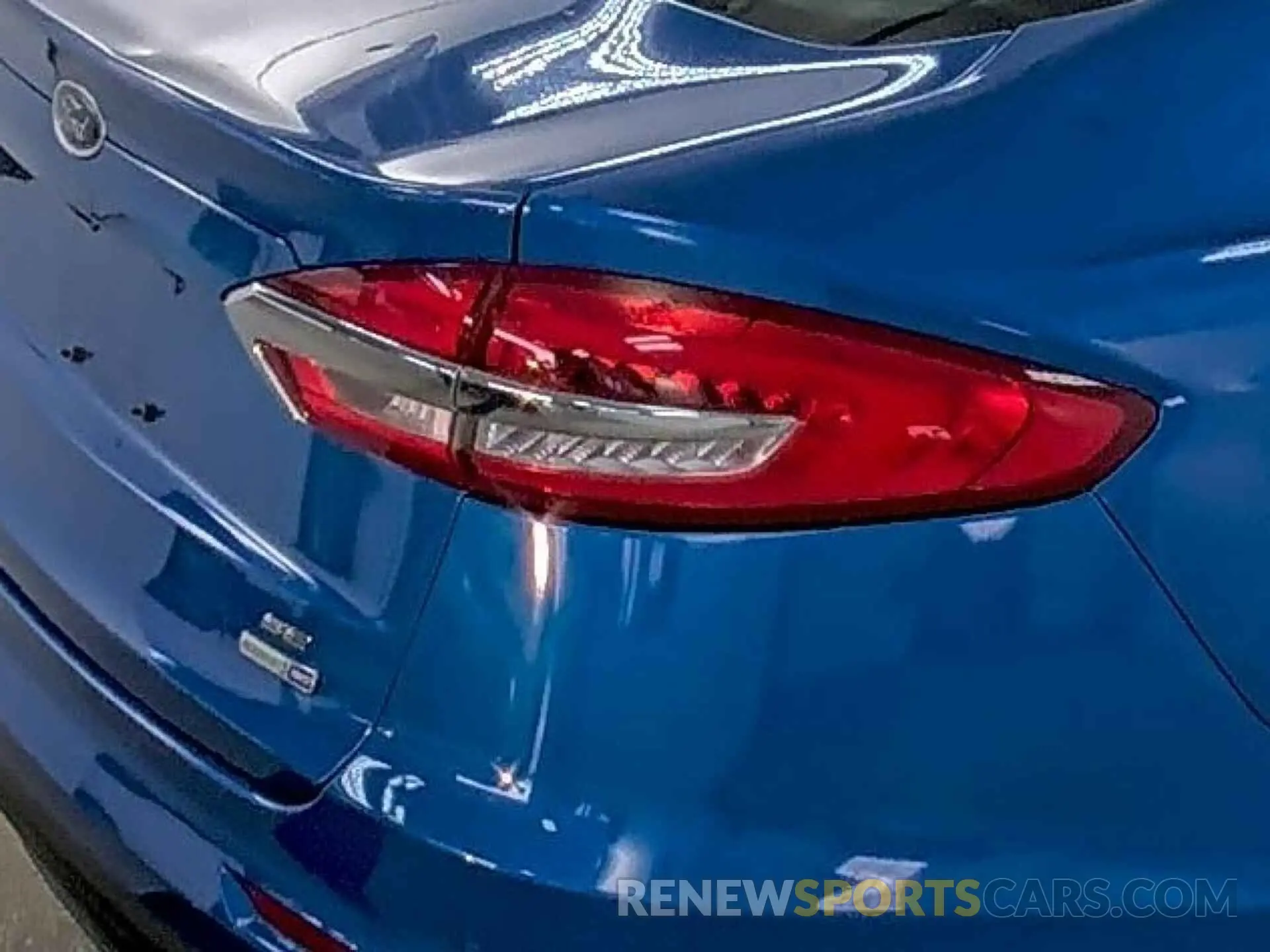 18 Фотография поврежденного автомобиля 3FA6P0T95KR152428 FORD FUSION 2019