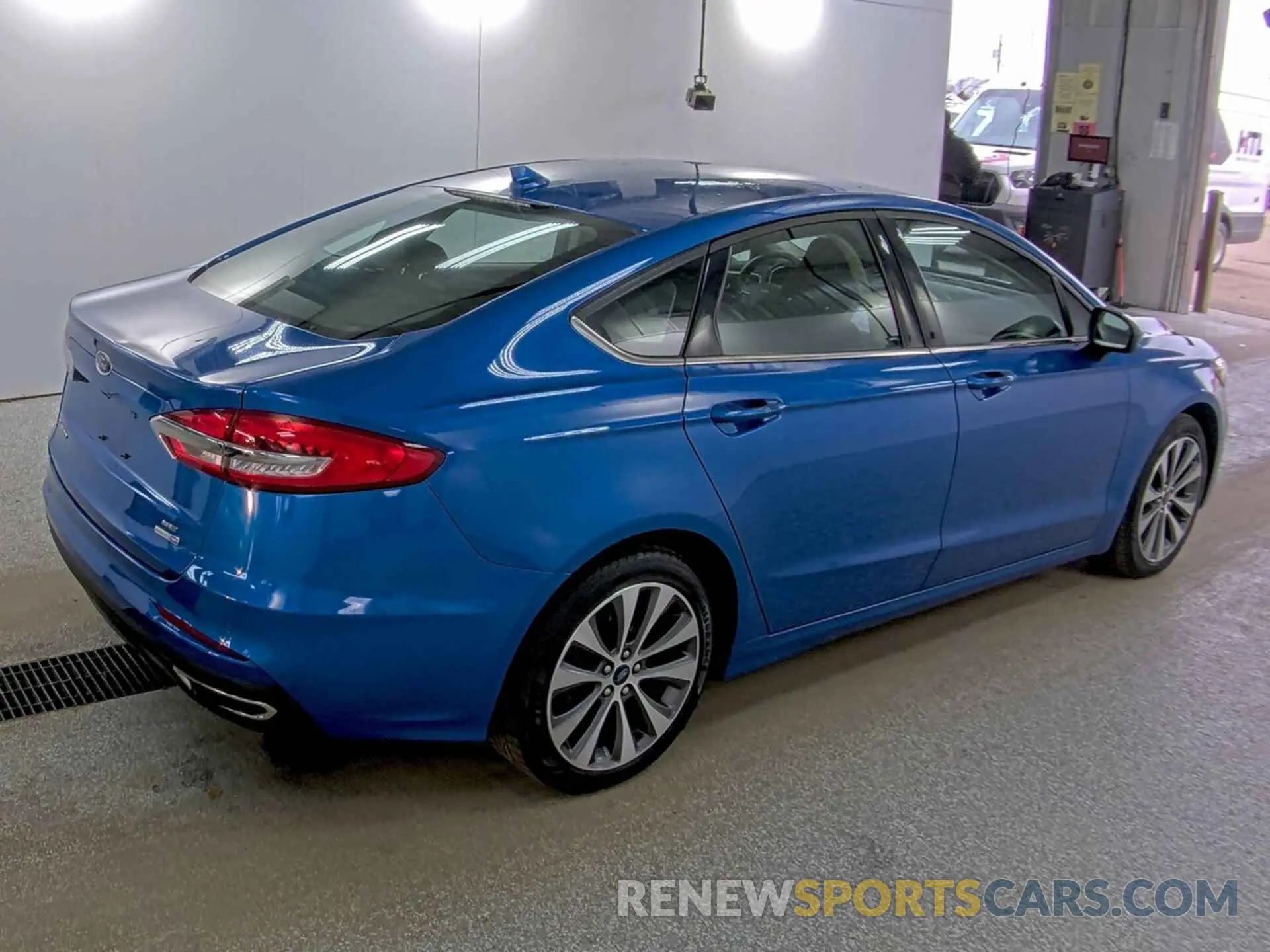 34 Фотография поврежденного автомобиля 3FA6P0T95KR152428 FORD FUSION 2019
