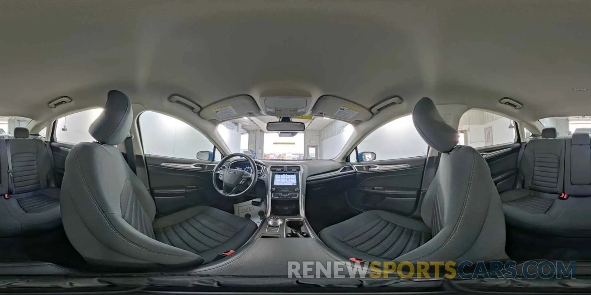 36 Фотография поврежденного автомобиля 3FA6P0T95KR152428 FORD FUSION 2019