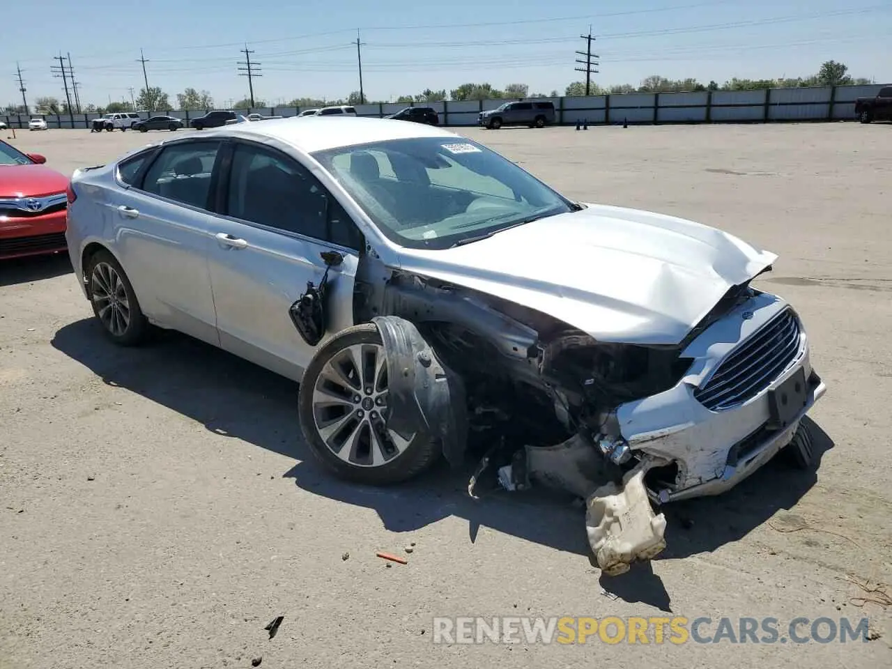 4 Photograph of a damaged car 3FA6P0T97KR232085 FORD FUSION 2019