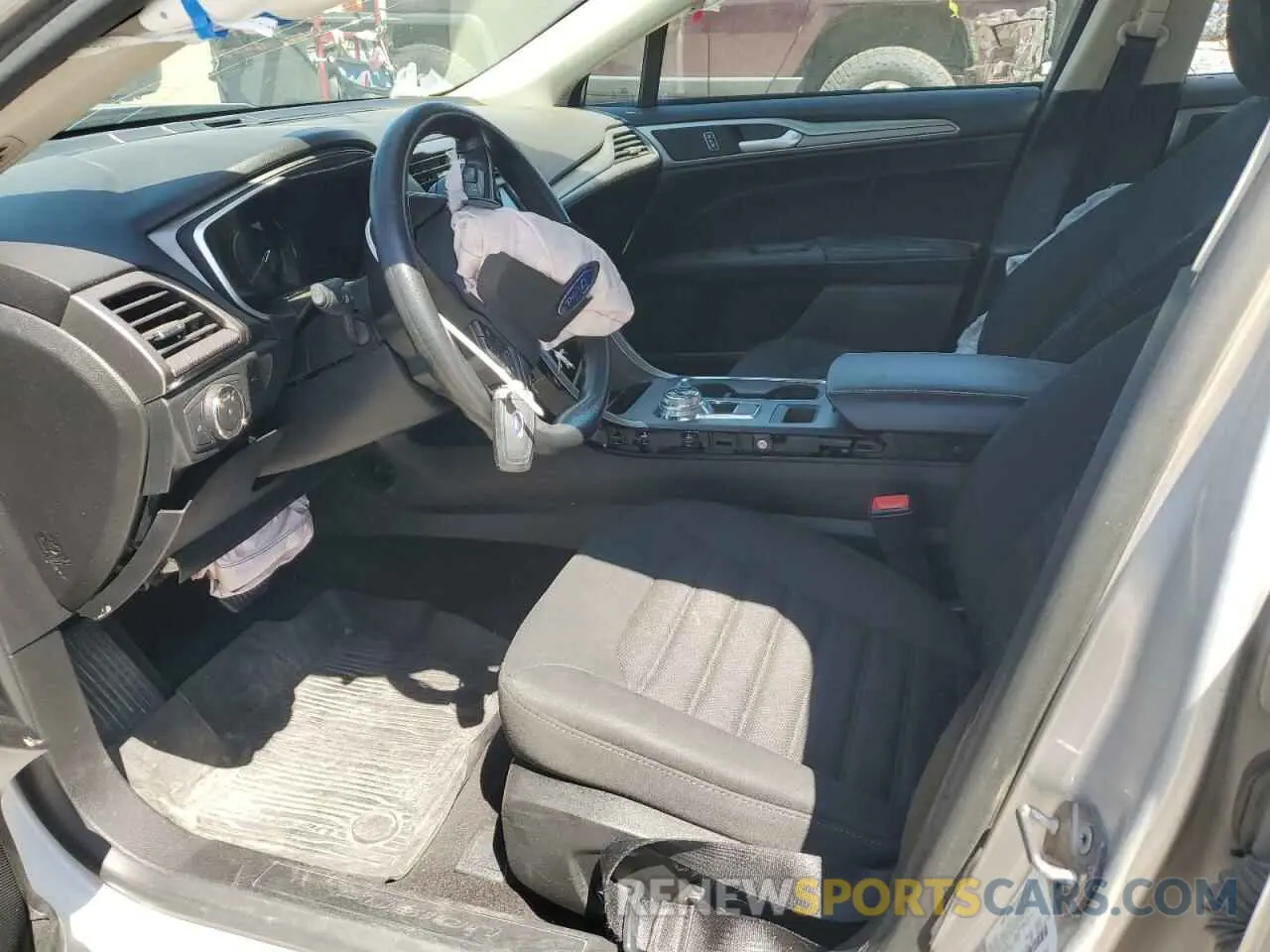 7 Photograph of a damaged car 3FA6P0T97KR232085 FORD FUSION 2019