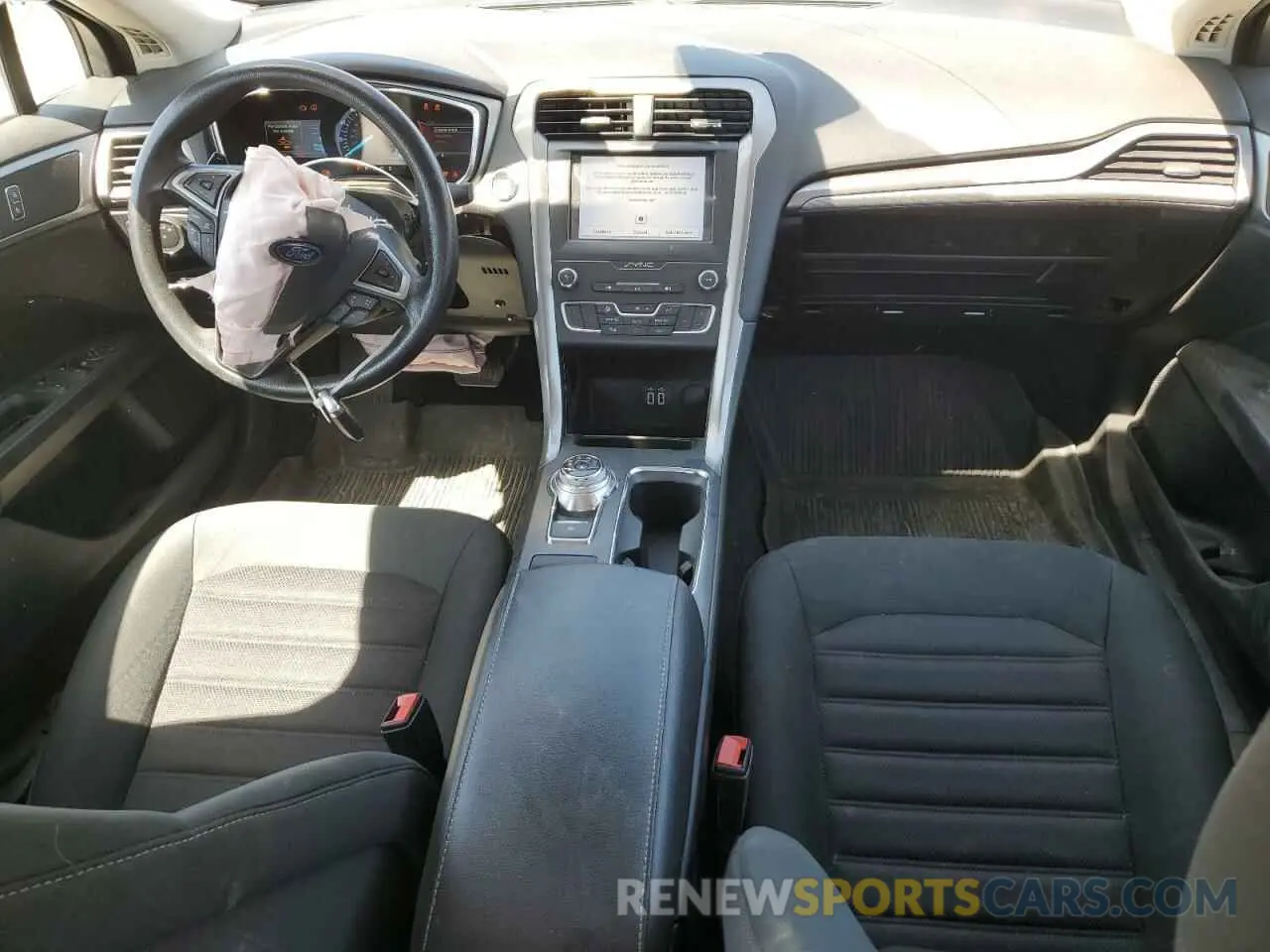 8 Photograph of a damaged car 3FA6P0T97KR232085 FORD FUSION 2019