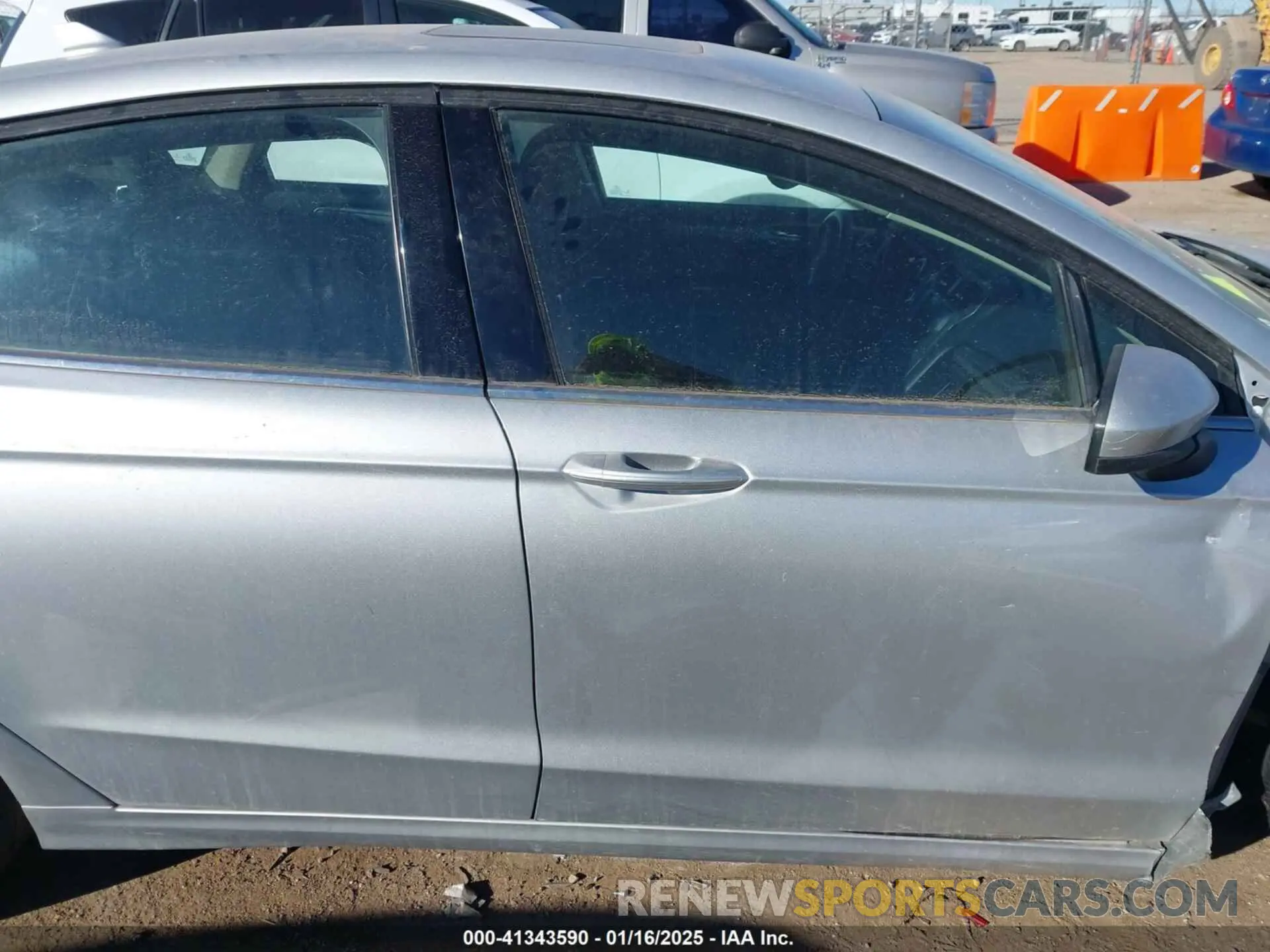 13 Фотография поврежденного автомобиля 3FA6P0T98KR233567 FORD FUSION 2019