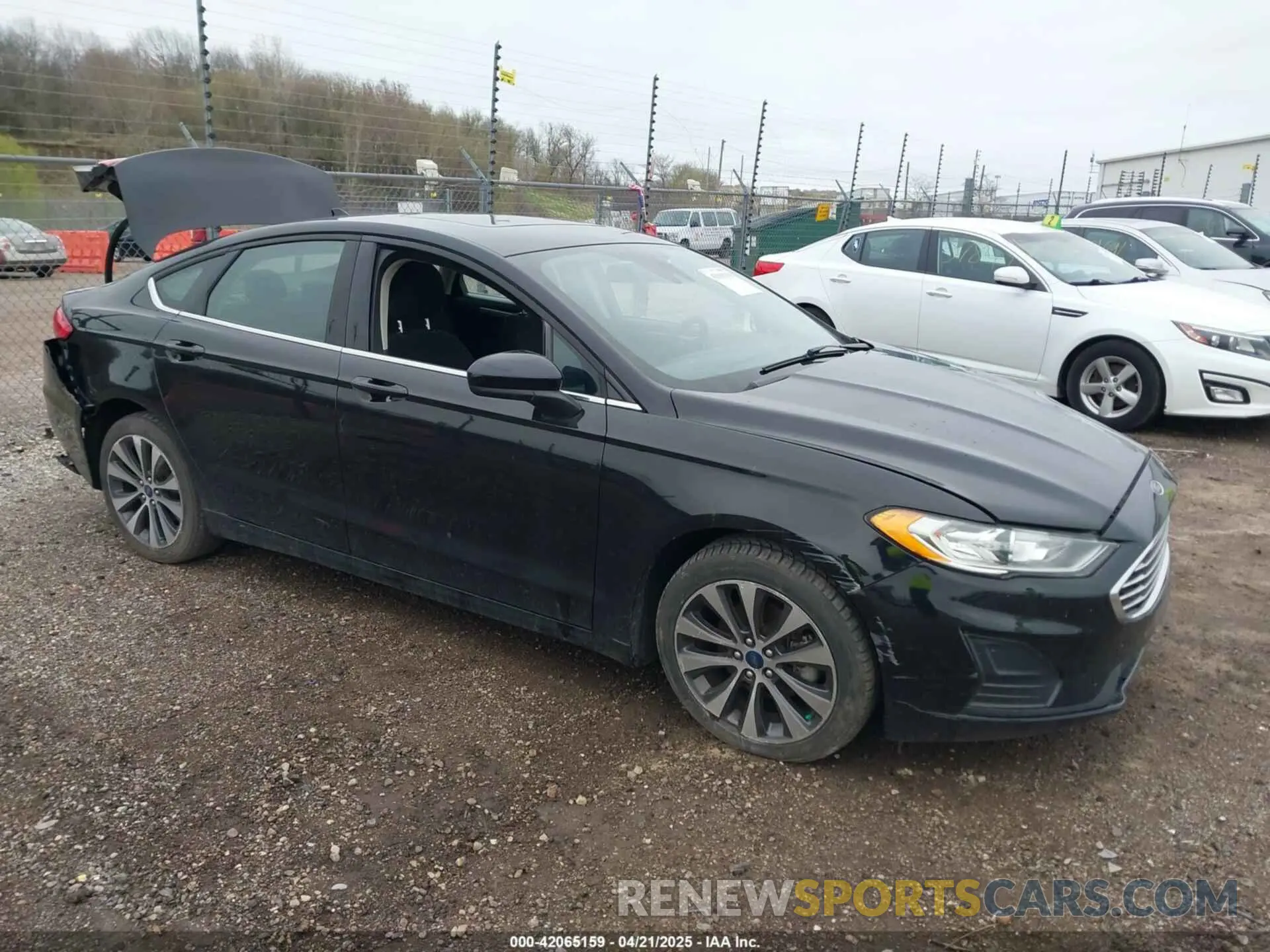 1 Photograph of a damaged car 3FA6P0T98KR261076 FORD FUSION 2019