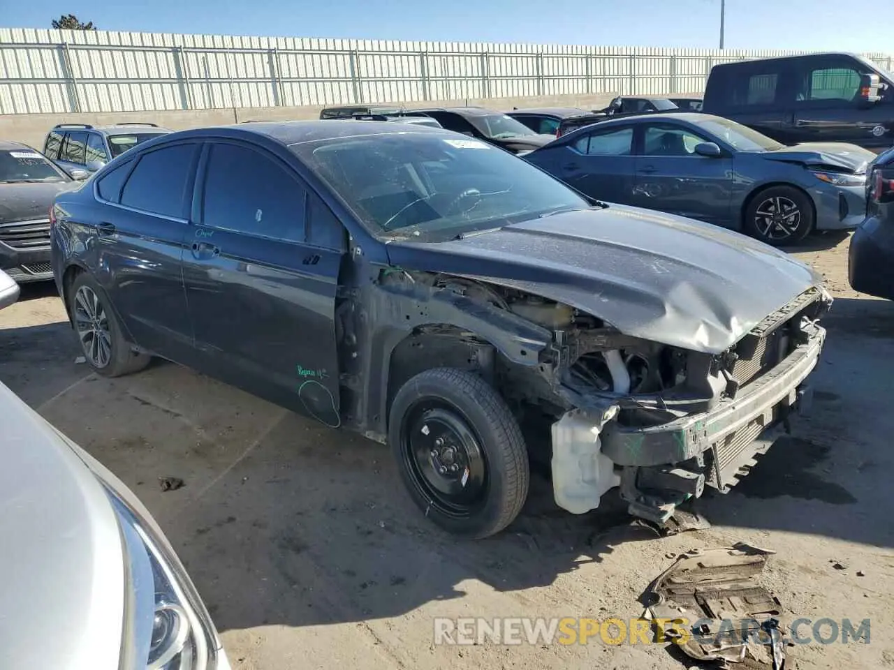 4 Фотография поврежденного автомобиля 3FA6P0T98KR269971 FORD FUSION 2019