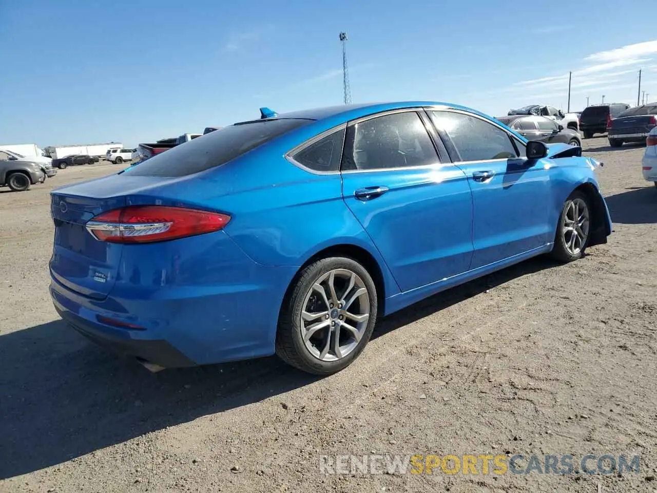 3 Фотография поврежденного автомобиля 3FA6P0CD0LR188310 FORD FUSION 2020