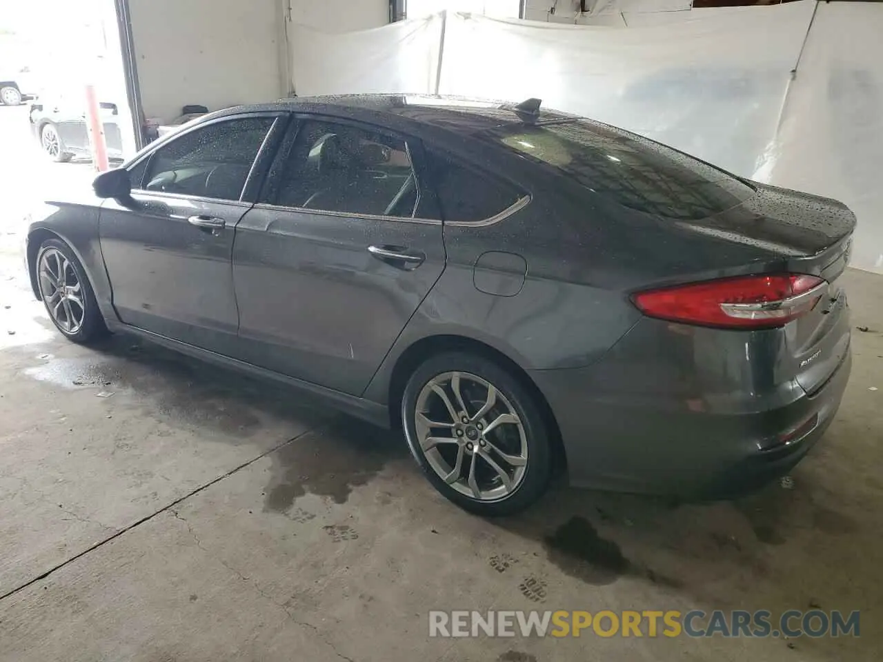 2 Фотография поврежденного автомобиля 3FA6P0CD1LR130531 FORD FUSION 2020